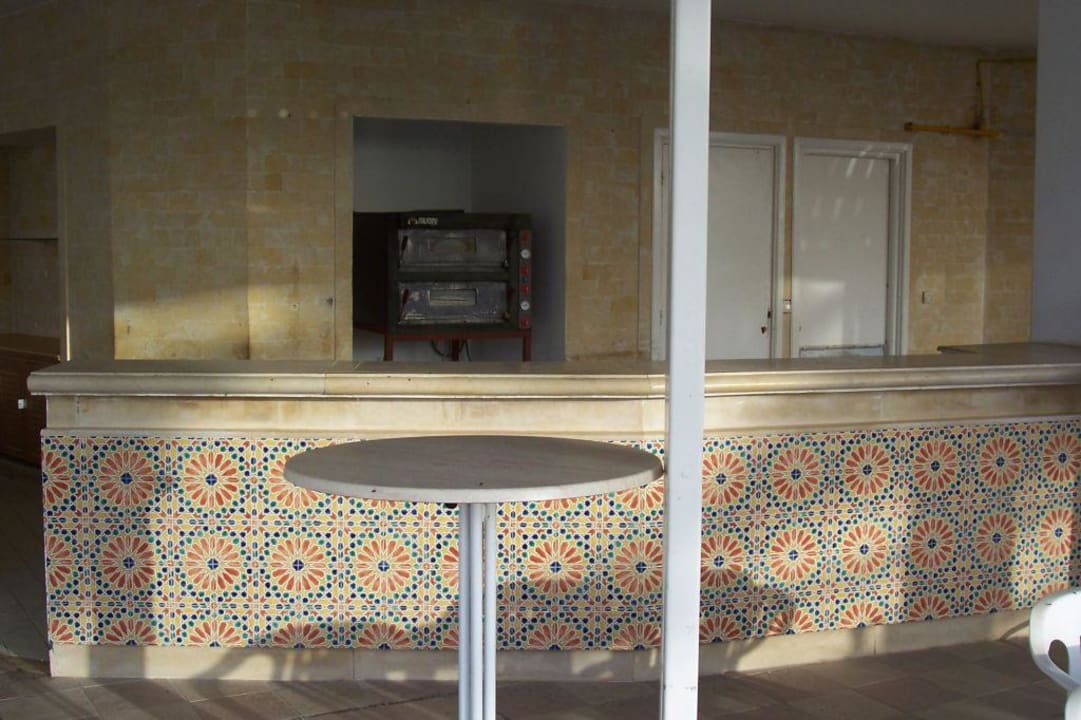 Poolbar Hotel El Mouradi Skanes Beach