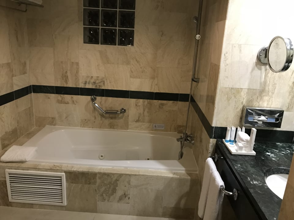 Großes Badezimmer Bahia Principe Grand El Portillo