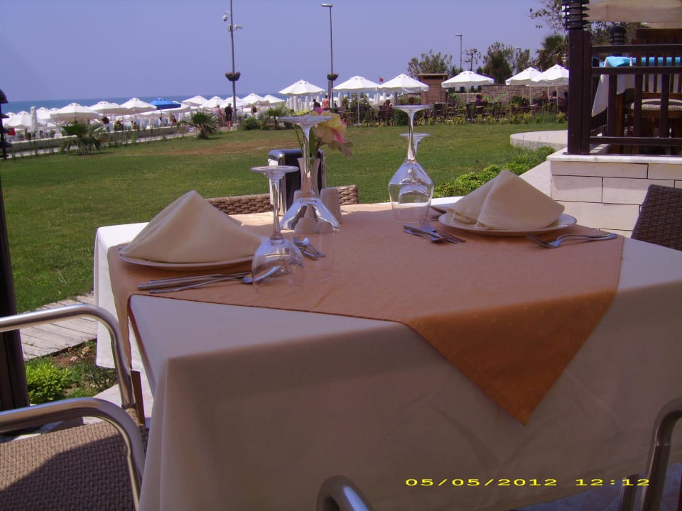 Tisch A-la-carte Hotel Sirma