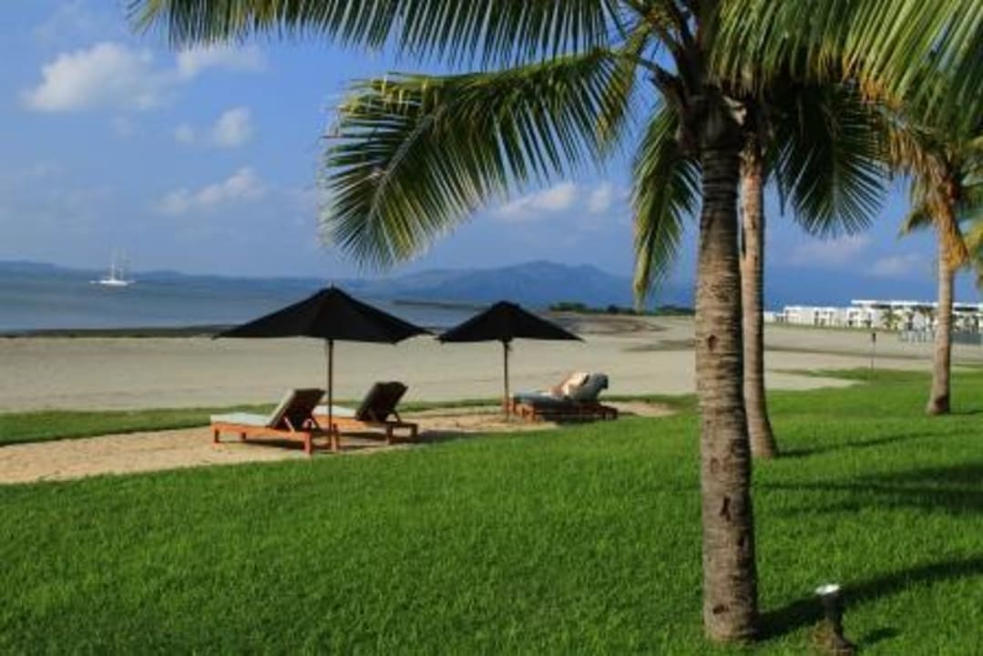 Gartenanalge und Strand Hilton Fiji Beach Resort and Spa