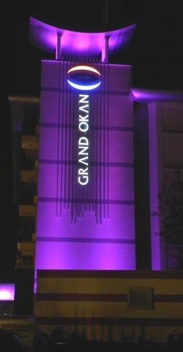 Außenansicht Hotel Grand Okan