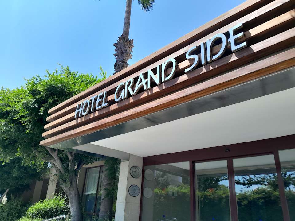 Außenansicht Hotel Grand Side