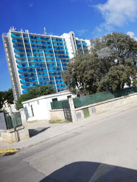 Außenansicht BG Tonga Tower Design Hotel & Suites