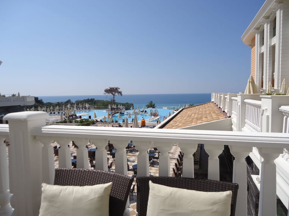 Sitzgelegenheit mit Ausblick Litore Resort & Spa