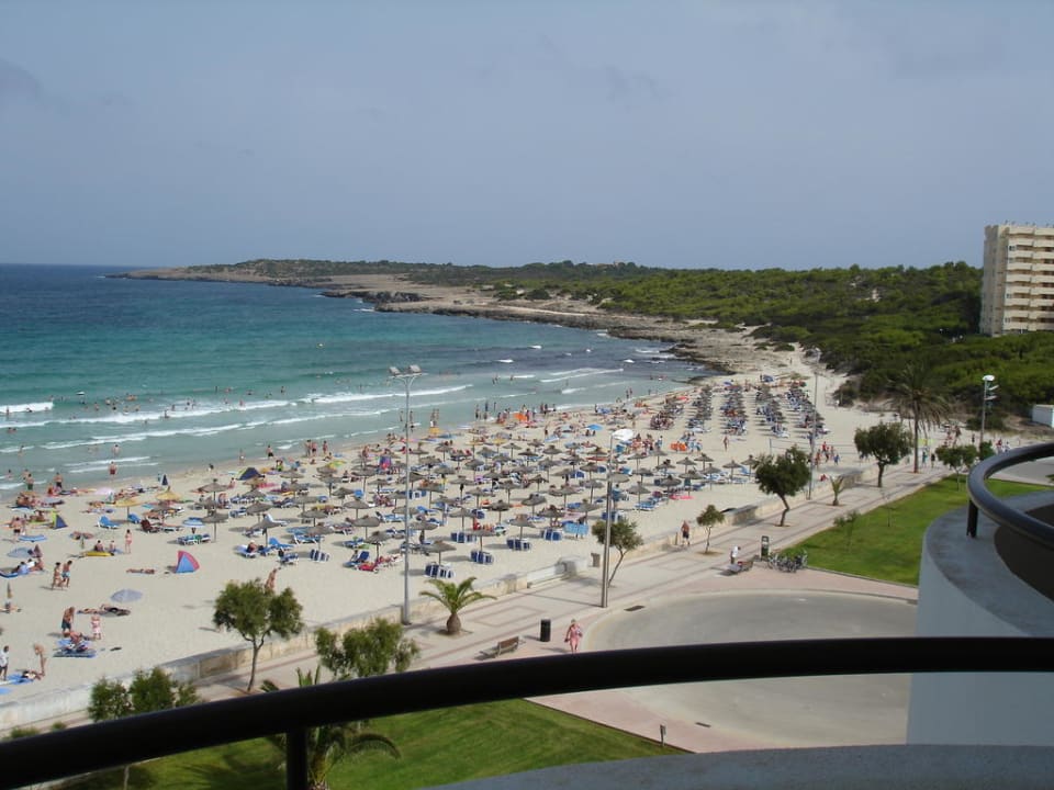 Strand und Umgebung vom Zimmer aus Hipotels Hipocampo Playa