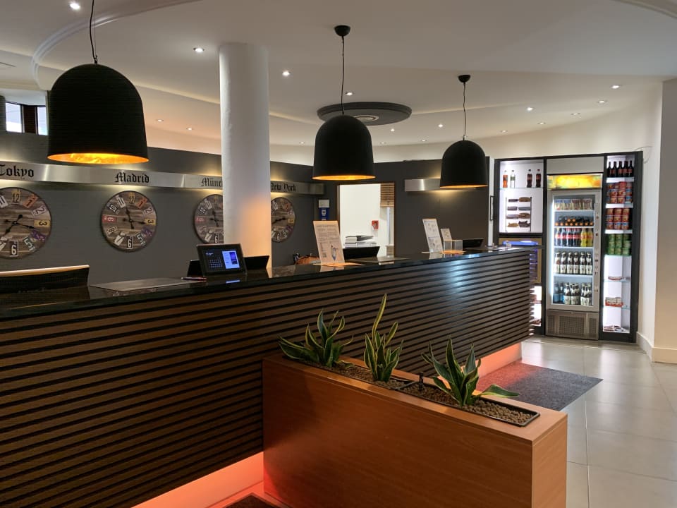 Lobby Hotel München City Center affiliated by Meliá
