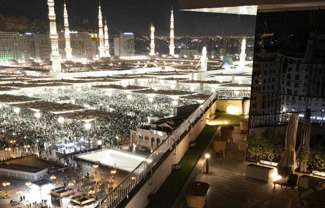 Gastro Al Manakha Rotana Madinah