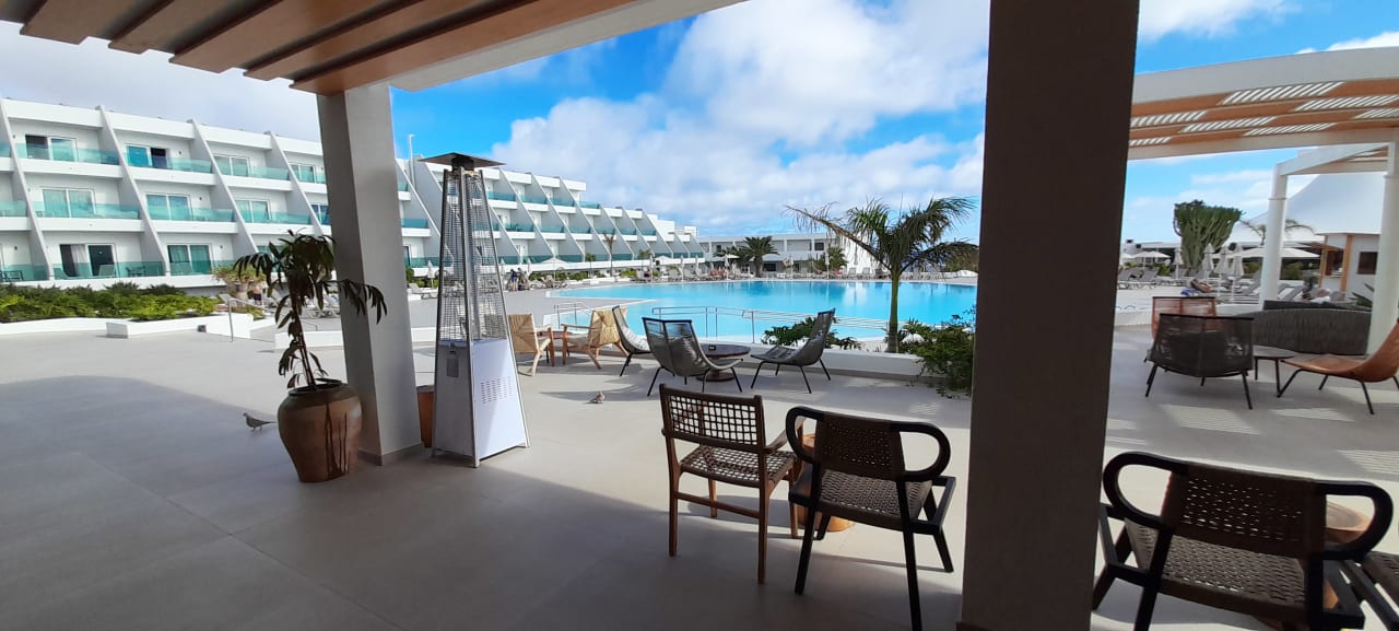 Pool Radisson Blu Resort Lanzarote (Adults Only +16)
