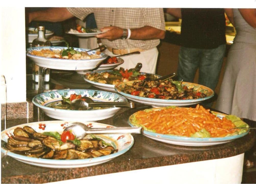Teil des Vorspeisenbüffet Aldiana Club Rocca Nettuno Calabria