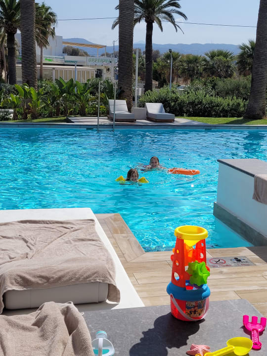 "Glasklares Wasser" Grecotel LUX ME White Palace (Pigianos Kampos ...