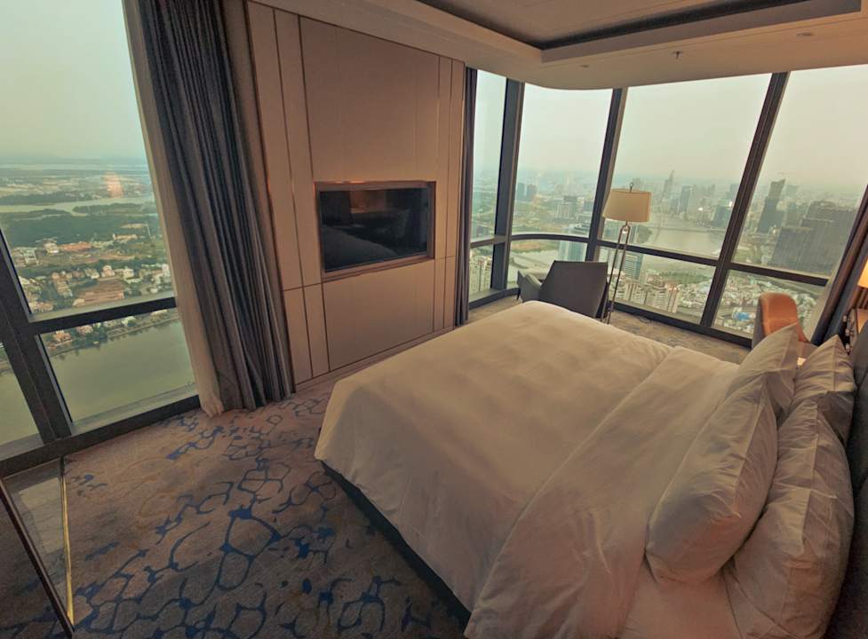 Zimmer Vinpearl Landmark 81, Autograph Collection