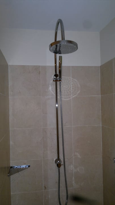 Regenwalddusche im Zimmer 214 Protur Biomar Sensatori Resort