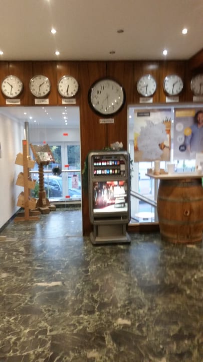 Lobby Hotel Hannover Airport by Première Classe