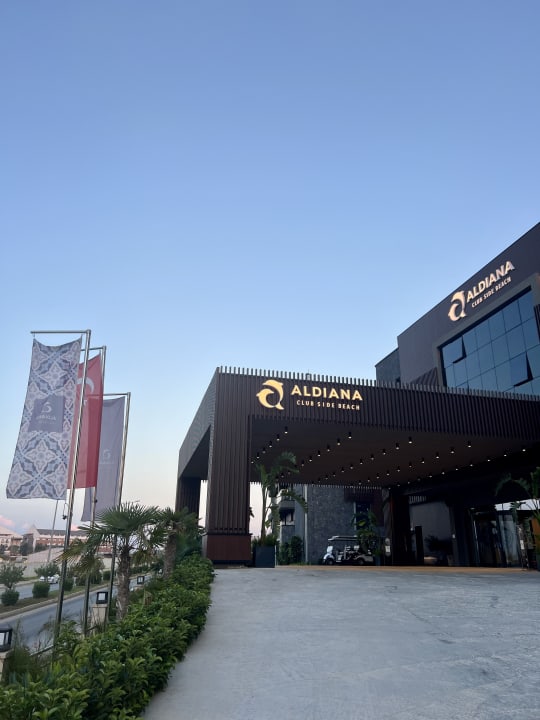 Außenansicht Jacaranda Luxury Resort