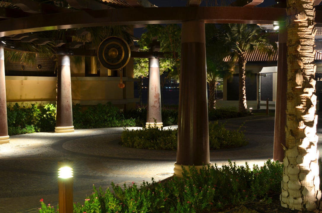 На территории Anantara The Palm Dubai Resort