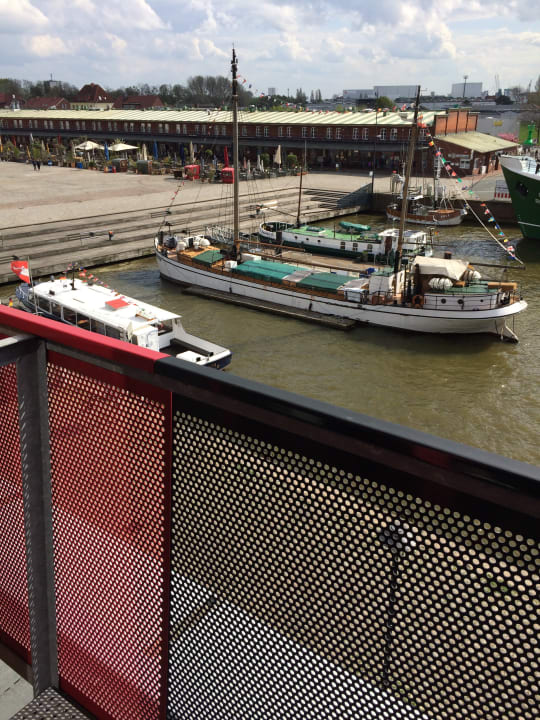 Ausblick Nordsee Hotel Fischereihafen