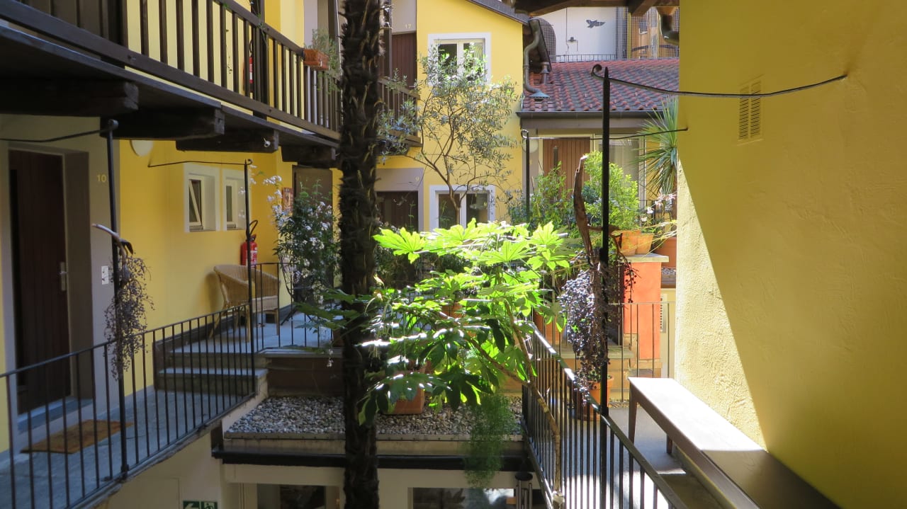 "Gartenanlage" Apartments Residenza Motta (Locarno) • HolidayCheck
