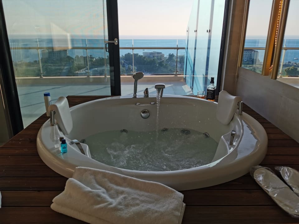 Zimmer Elite Luxury Suite & Spa