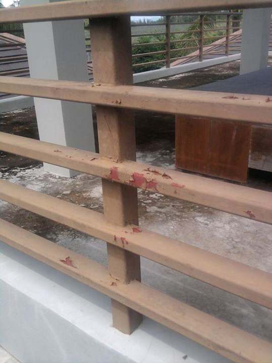 Abblätternde Farbe überall Hotel AKA Resort Hua Hin