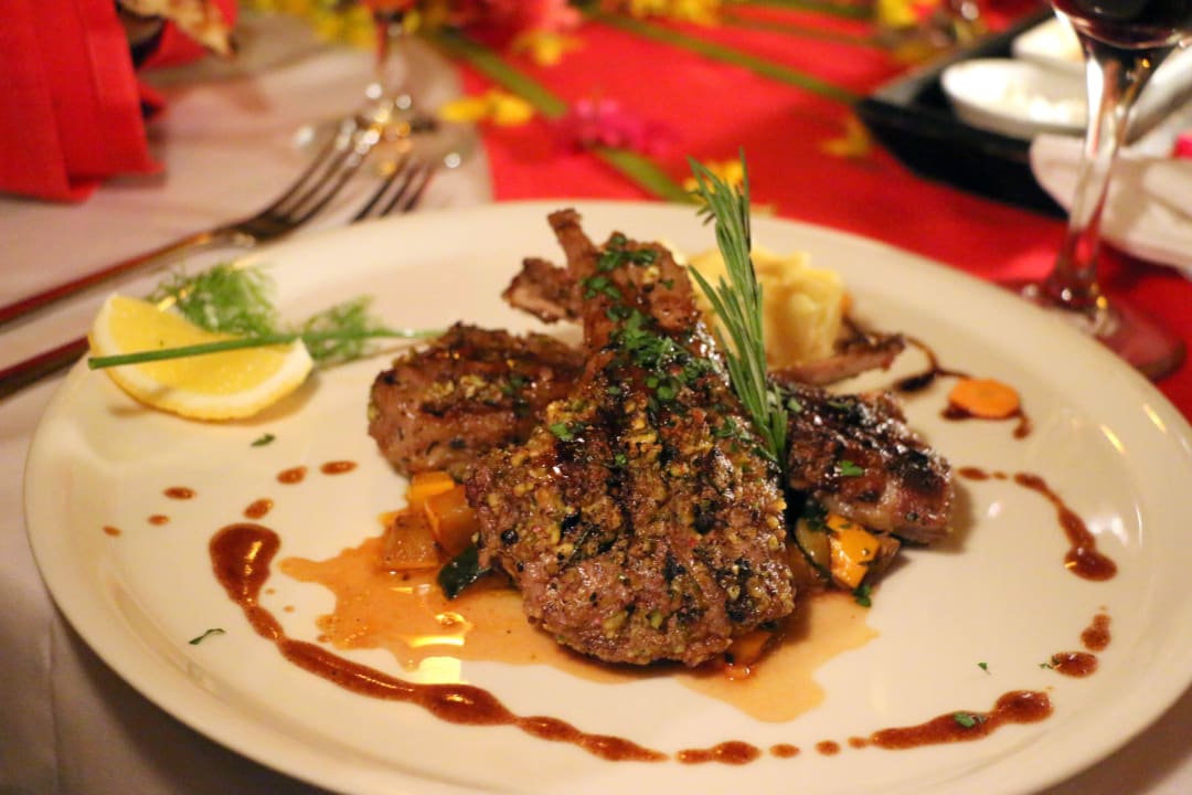 Neuseeland Lamm im Reethi Grill A La Carte Rest. NH Collection Maldives Reethi Resort