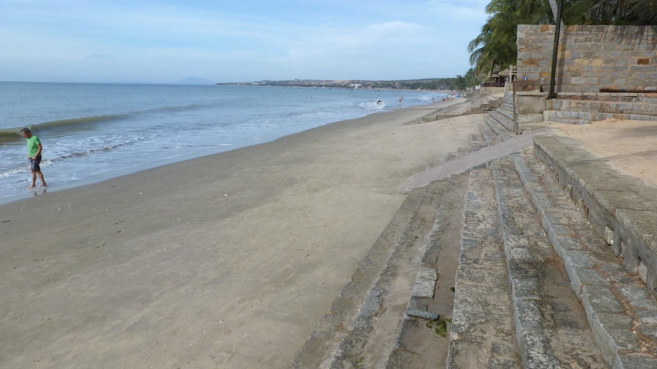 Strand bei Ebbe Hoang Ngoc Beach Resort