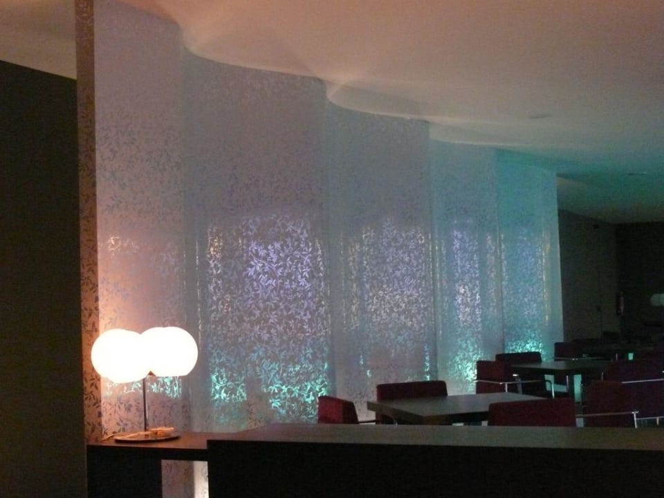 Barbereich mit exclusiven Tapeten Atlantica Mikri Poli Crete