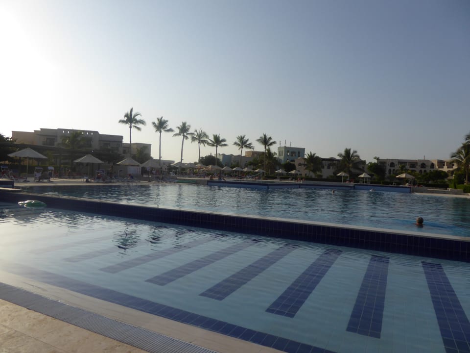 Pool Salalah Rotana Resort