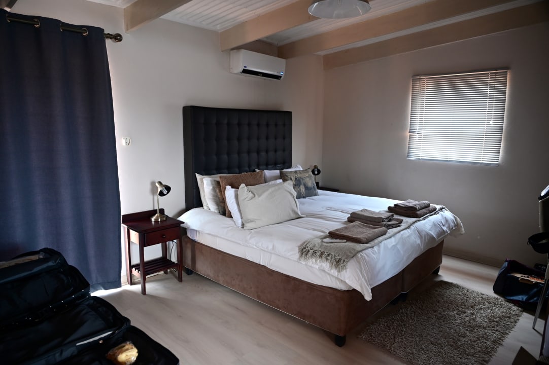 Zimmer Kgalagadi Lodge