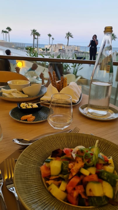 Gastro Ventale Island Breeze Resort