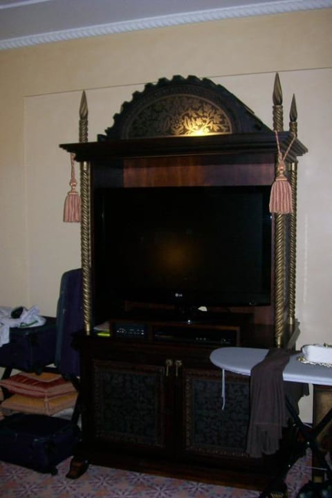 TV-Schrank Jumeirah Al Qasr