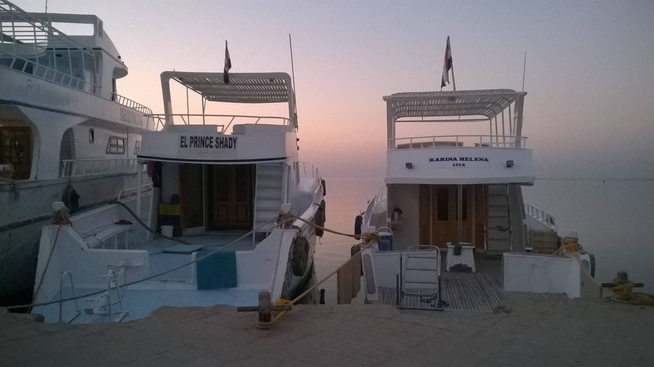 На причале Marlin Inn Azur Resort