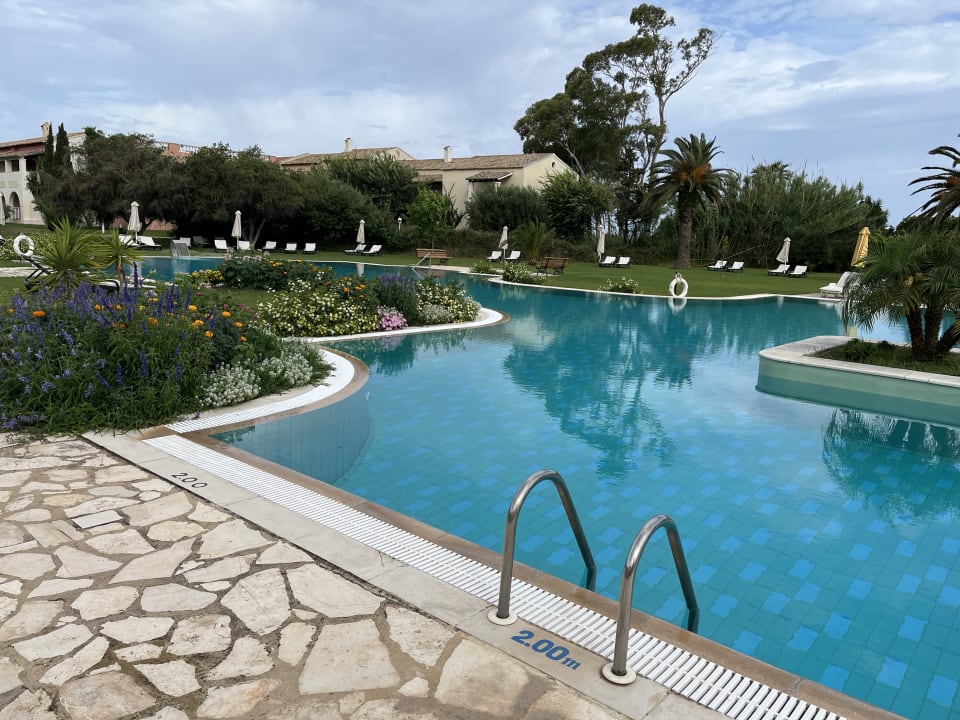 Pool St. George's Bay Country Club