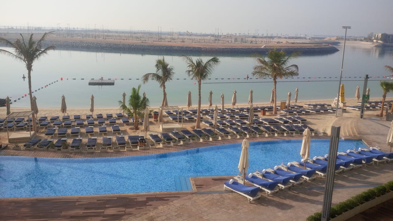 Strand Conrad Abu Dhabi Etihad Towers