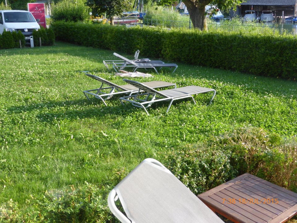 Direkt vor unserer Terrasse Seeside Hotel Seewirt Mattsee