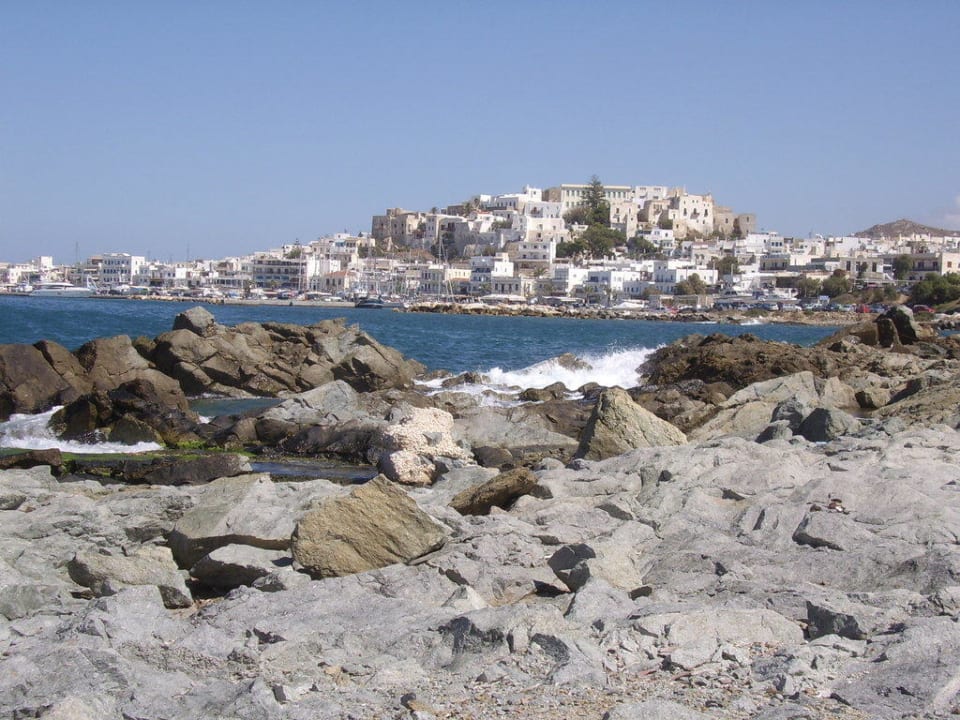 Blick auf Naxos Stadt Naxos Resort Beach Hotel