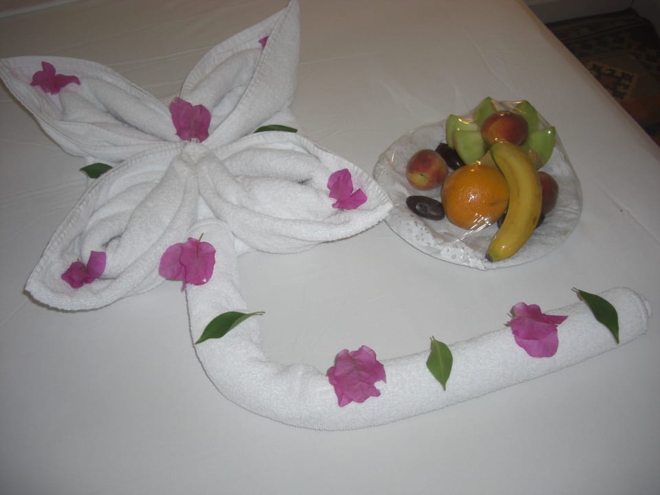 Het bed / met fruit  Aladdin Beach Resort
