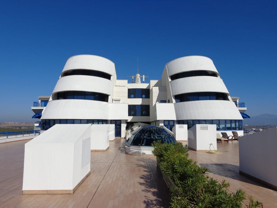 Vom Hoteldach aus Titanic Deluxe Lara