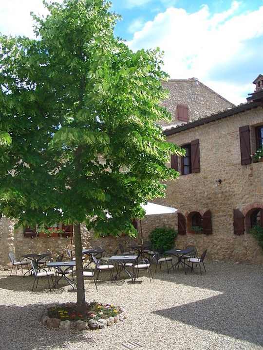 Innenhof Hotel Borgo Gallinaio