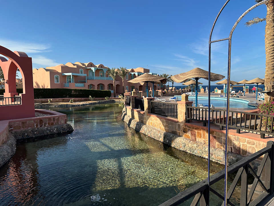 Außenansicht Radisson Blu Resort, El Quseir