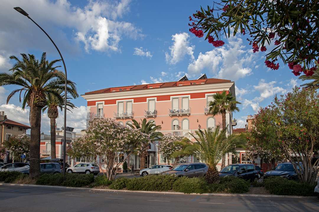 Außenansicht Hotel Progresso
