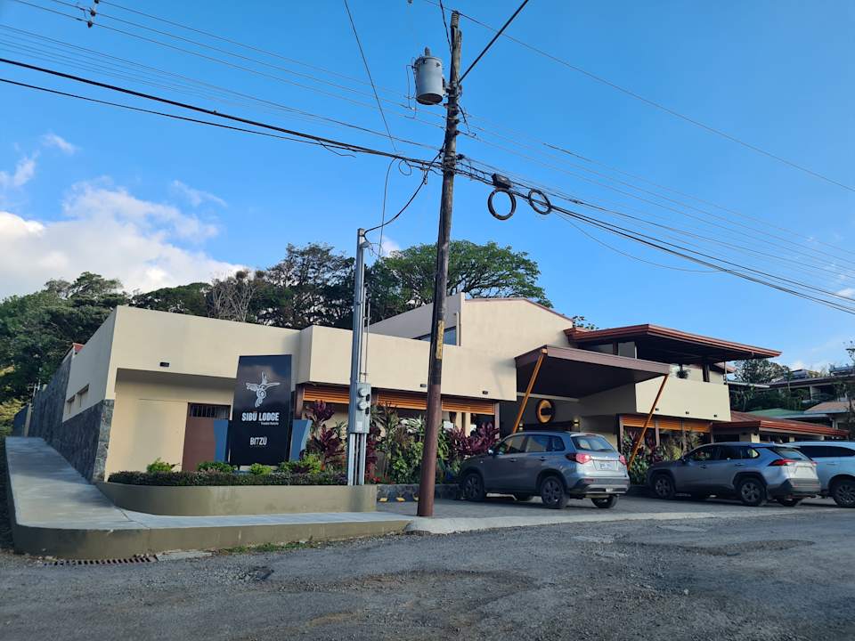 Außenansicht Sibu Lodge