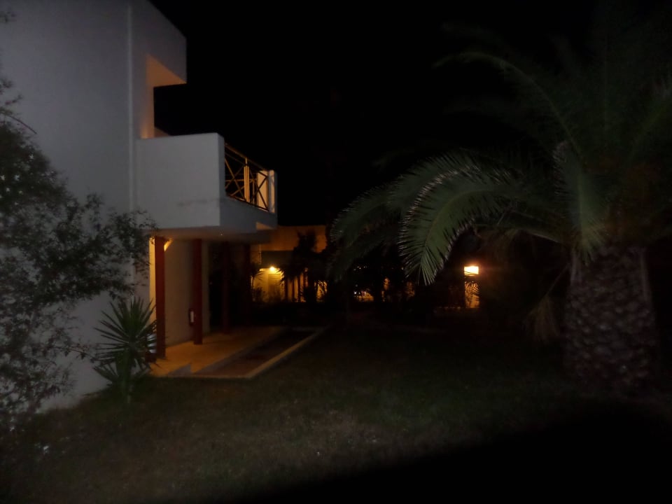 Anlage bei Nacht HARPIN Georgioupolis Resort Aquapark & SPA