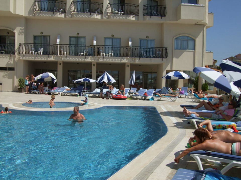 Relaxpool mit Babybecken Side Mare Resort & Spa