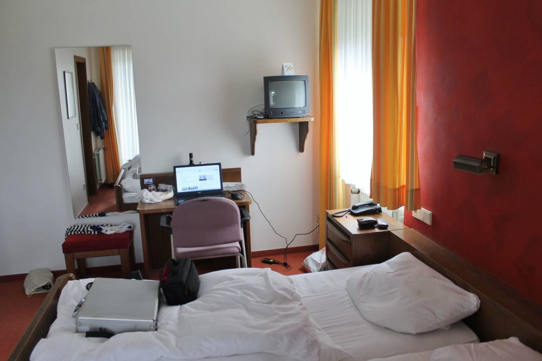 "Blick" auf TV Hotel zur Brücke