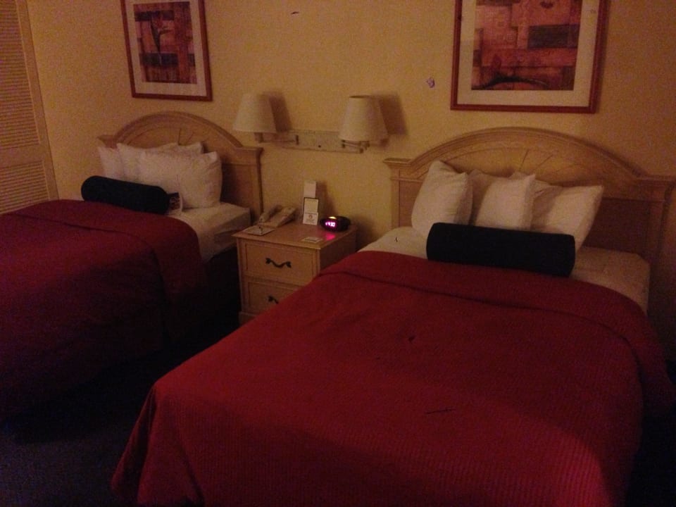 6 Best Western Plus Hotel Universal Inn