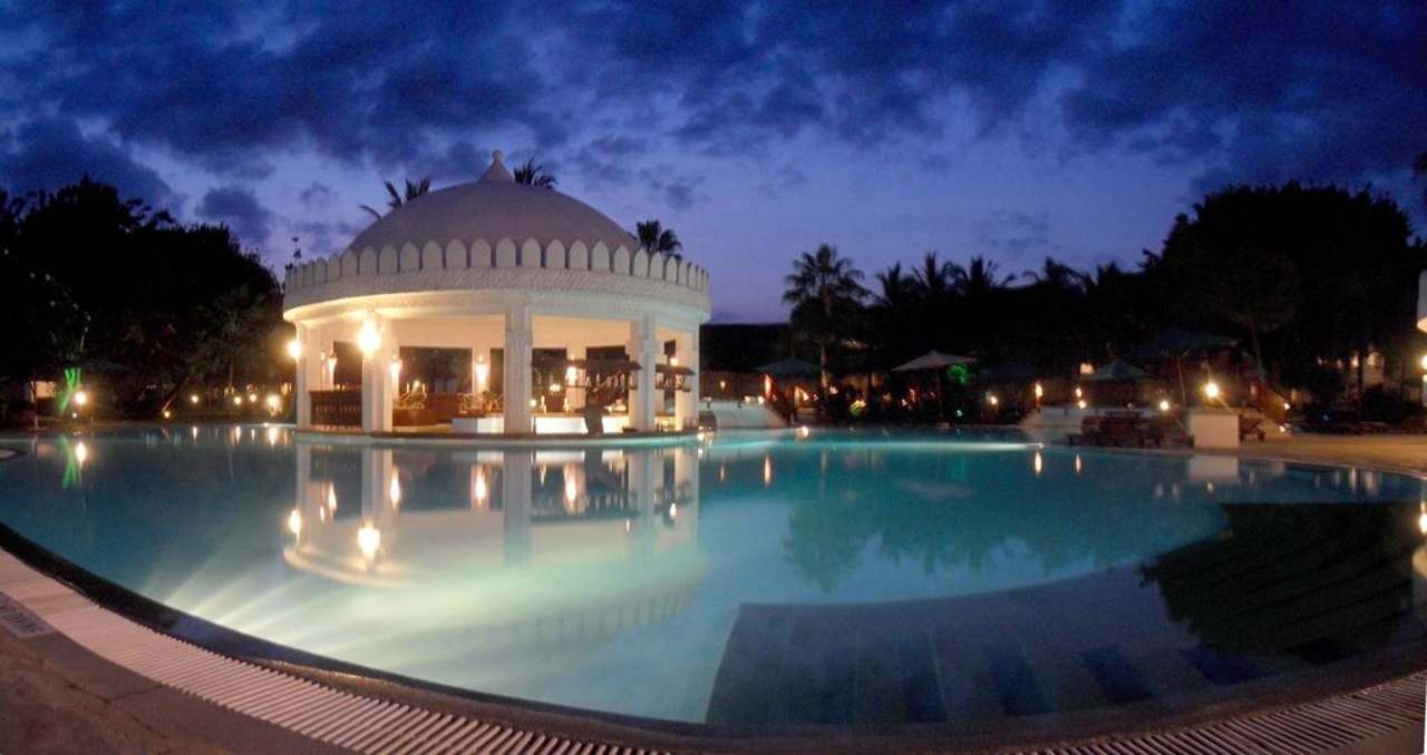 Poolbar Hotel Southern Palms Beach Resort