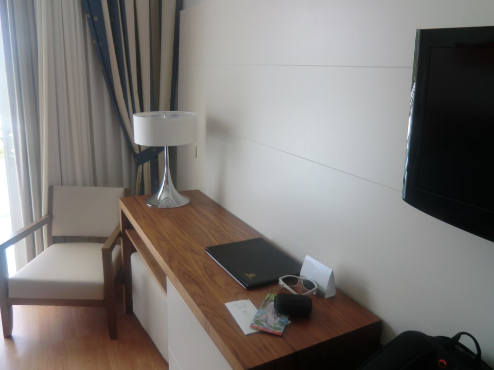 Tisch  Hipotels La Geria