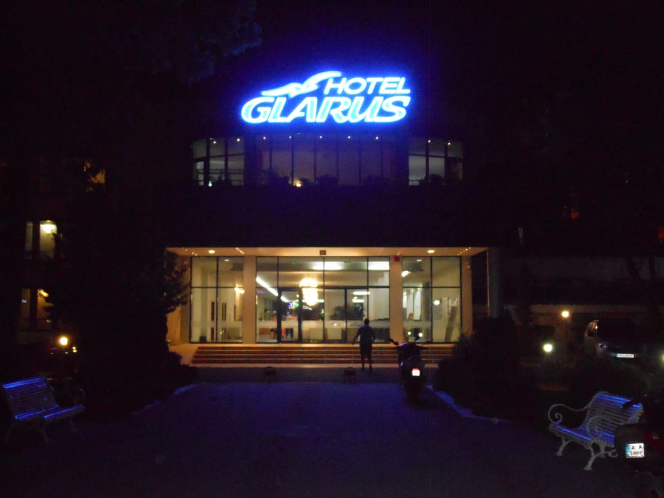 Außenansicht Hotel Glarus Beach