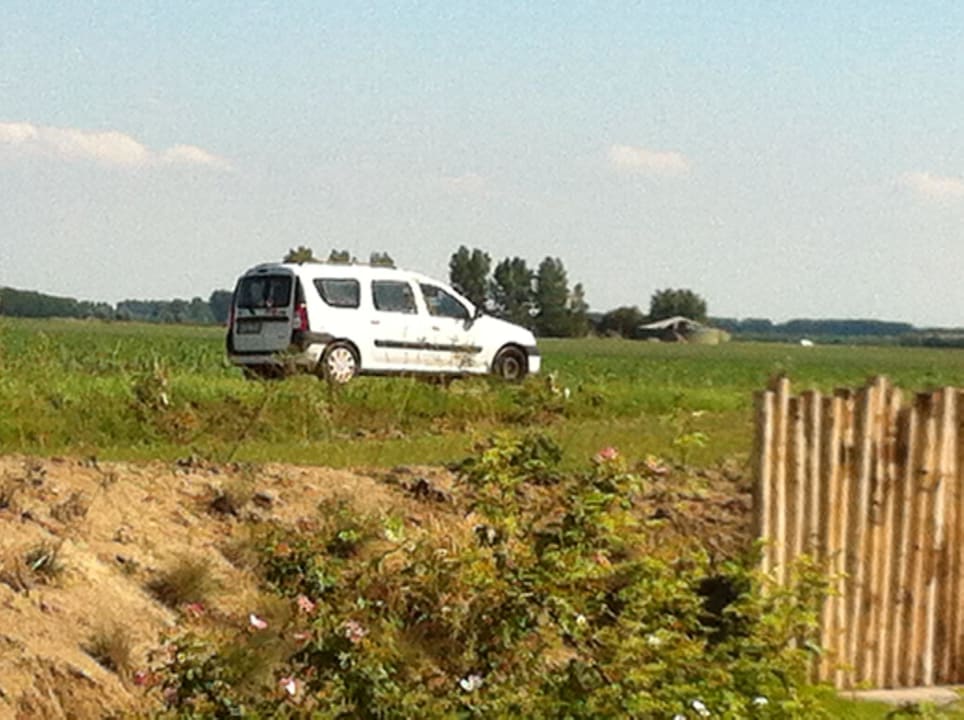 Ausblick Garten/Terrasse auf den "Lange Strinkweg" Roompot Noordzee Résidence Cadzand-Bad