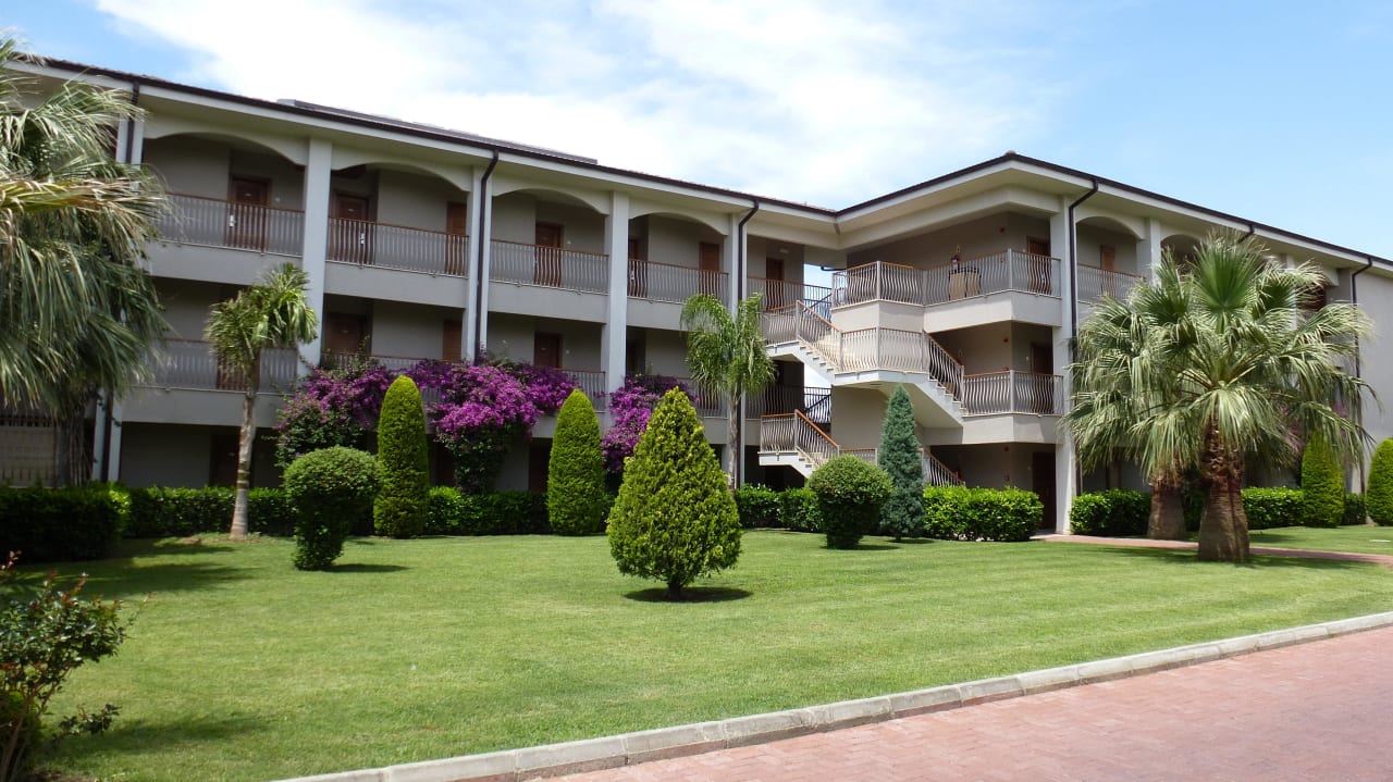 Nebengebäude Sunis Elita Beach Resort & Spa